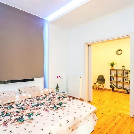 Filota Luxury - Free Public Parking Daire *