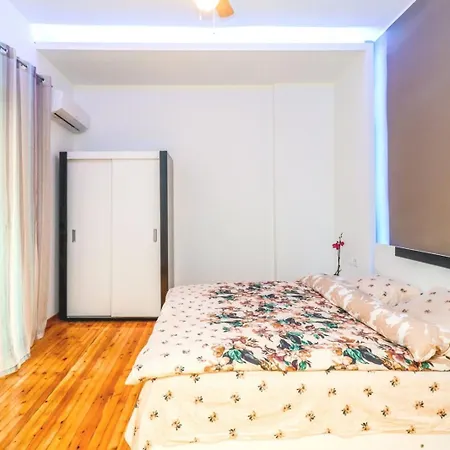 Filota Luxury - Free Public Parking Apartment