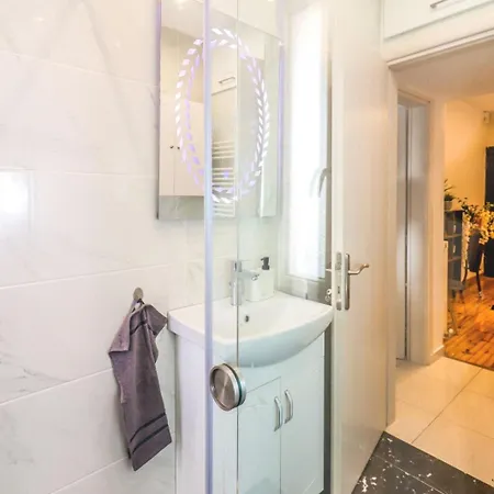 Filota Luxury - Free Public Parking Apartment