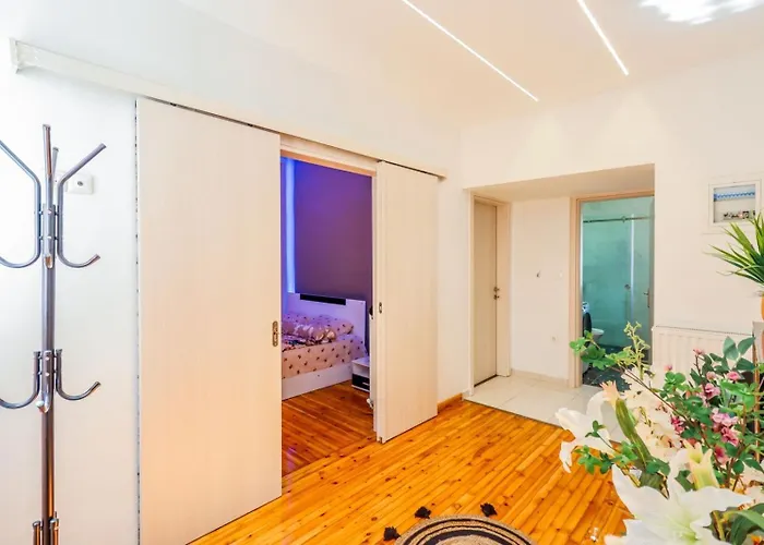 Filota Luxury - Free Public Parking *